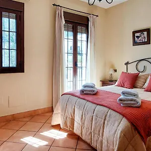 Pet Friendly In With Kitchen Grazalema